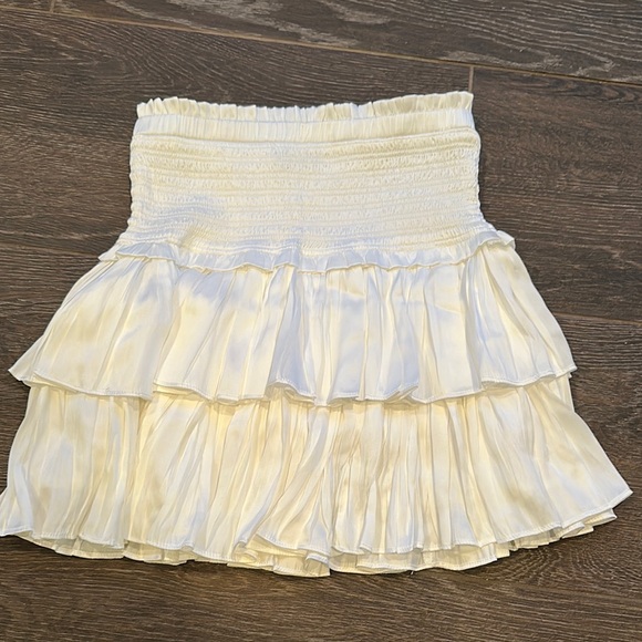 Reset White Tiered Skirt - Picture 3 of 3